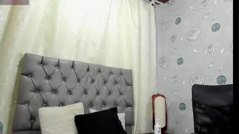 Luna Eva online show from 10.09.25