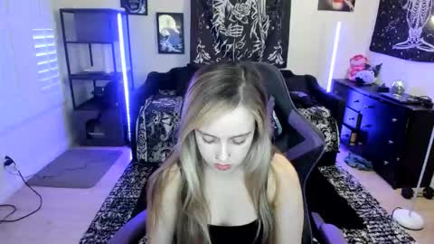 Luna online show from 03.30.26