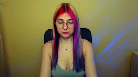 Luna online show from 02.15.25