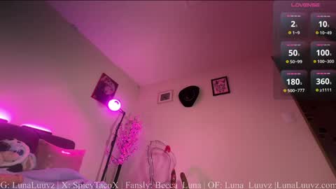 Luna Luuvz online show from 04.29.26