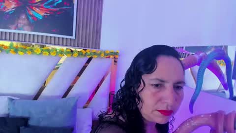 luna_naughty1 online show from 06.10.26