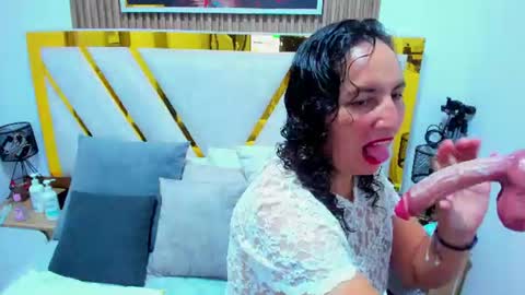 luna_naughty1 online show from 07.28.26