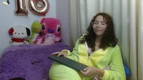 luna_rios69 online show from 02.14.26