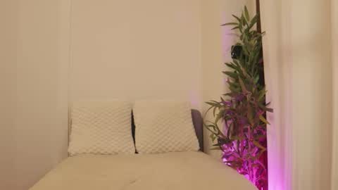 Snapshot of luna_riva chatting on 02.02.26 Luna Riva online show from 02.02.26