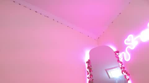 Snapshot of luna_rougets chatting on 03.24.26 Luna Rougets online show from 03.24.26