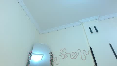 Snapshot of luna_rougets chatting on 04.06.26 Luna Rougets online show from 04.06.26