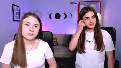 Snapshot of luna_wisper chatting on 03.30.26 Luna online show from 03.30.26