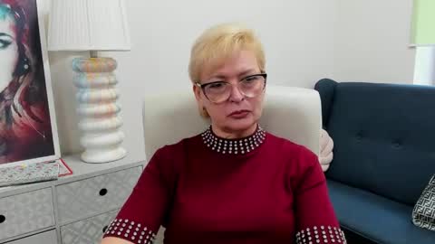 L u n a online show from 05.13.26
