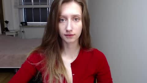 L U N A  online show from 05.04.26