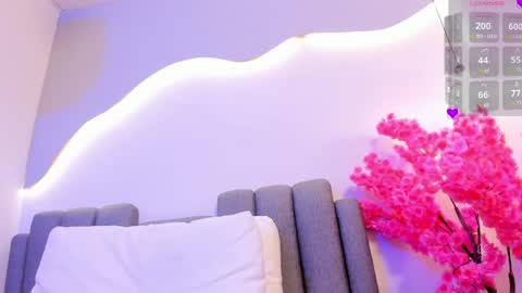 lunaa_hart online show from 04.07.26