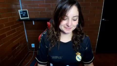 lunaa_m_ online show from 02.12.25