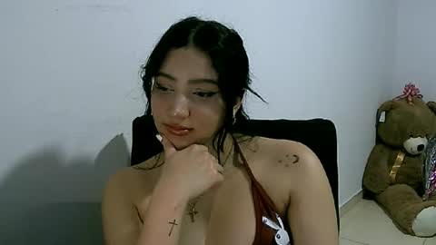 Snapshot of lunaa_sub chatting on 03.06.25 lunaa_sub online show from 03.06.25