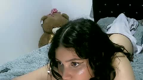 Snapshot of lunaa_sub chatting on 03.08.25 lunaa_sub online show from 03.08.25