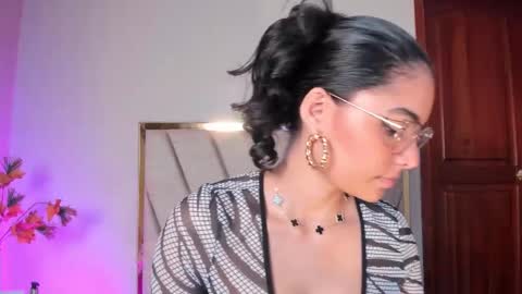 Luna Aspen online show from 02.03.26