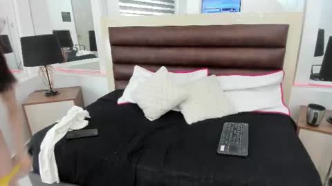 lunabelleth online show from 07.28.26