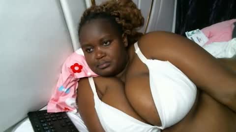 lunabloom01 online show from 09.09.25