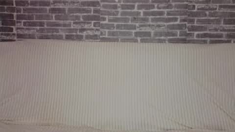 lunacurlys online show from 04.15.26