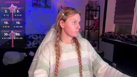 Snapshot of lunacyy chatting on 01.31.26 Britney online show from 01.31.26