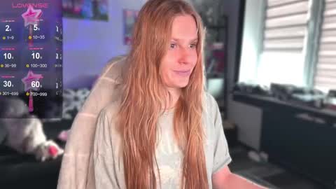 Snapshot of lunacyy chatting on 02.04.26 Britney online show from 02.04.26