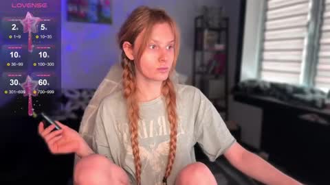 Snapshot of lunacyy chatting on 02.05.26 Britney online show from 02.05.26