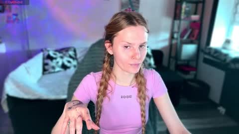 Snapshot of lunacyy chatting on 02.22.26 Britney online show from 02.22.26