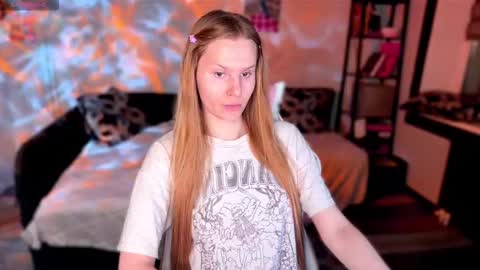 Snapshot of lunacyy chatting on 02.28.26 Britney online show from 02.28.26