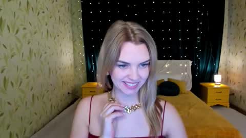 Snapshot of lunaflinn chatting on 02.11.26 lunaflinn online show from 02.11.26