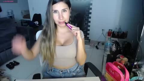 Snapshot of lunagardners chatting on 03.03.25 lunagardners online show from 03.03.25