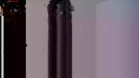 Snapshot of lunagardners chatting on 10.09.25 lunagardners online show from 10.09.25