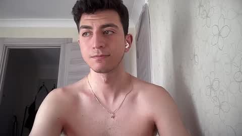 LunaPica online show from 01.31.25