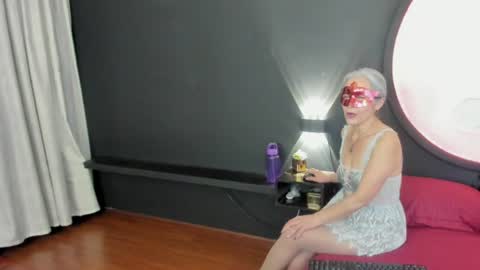 Snapshot of lunamisteriosa_ chatting on 06.23.26 lunamisteriosa_ online show from 06.23.26