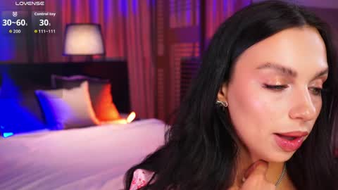 Luna  next streams Mon Fri Sat Sun 8pm-5am gmt0 online show from 04.10.26