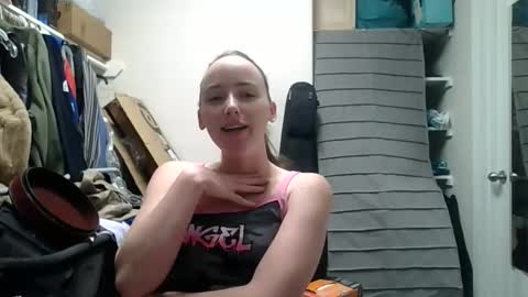 Snapshot of lunapixie2020 chatting on 05.15.26 lunapixie2020 online show from 05.15.26