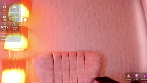 Snapshot of lunar_leen chatting on 04.19.26 Luna online show from 04.19.26