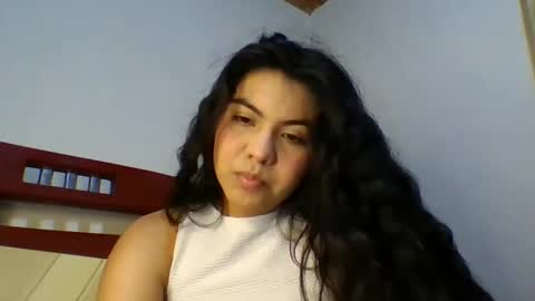 Snapshot of lunariddle chatting on 12.19.24 .. .. online show from 12.19.24