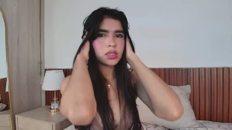 Luna Rousse online show from 04.07.26