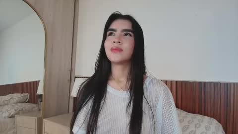 Snapshot of lunarousse_ chatting on 05.24.26 Luna Rousse online show from 05.24.26
