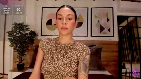 Luna Ruso  online show from 09.21.25