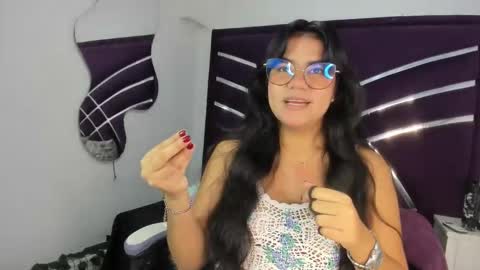 lunascarleht online show from 02.25.26