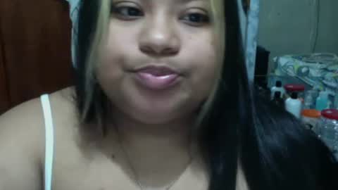 Snapshot of lunaticccccc chatting on 12.06.24 Luna follow me on Instagram online show from 12.06.24