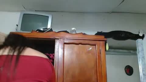 Snapshot of lunaticccccc chatting on 11.15.25 Luna follow me on Instagram online show from 11.15.25