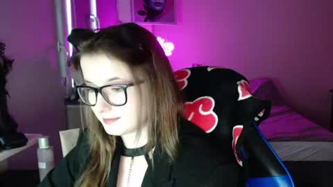 LunaXcherry online show from 06.09.26