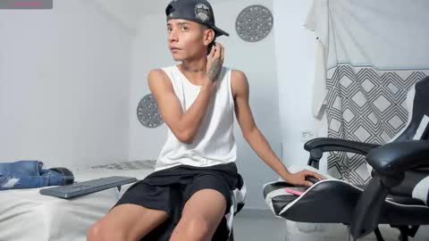 lunay_bigcock420 online show from 10.13.25