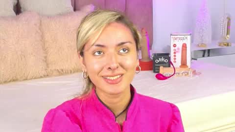 lunitadiva online show from 11.20.25