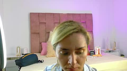 lunitadiva online show from 11.23.25