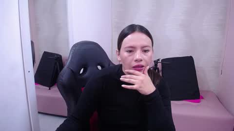 Snapshot of lunnadoll chatting on 02.10.25 Katty what ever do you want on my pv is for extra tokens minimi 250 tks ty u for understand online show from 02.10.25