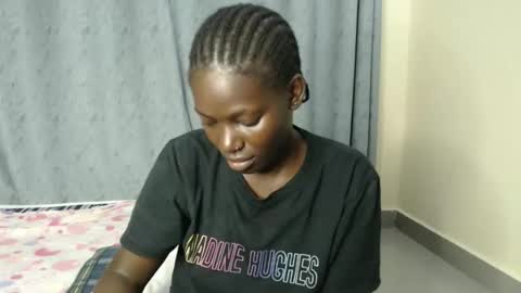 luo_queen online show from 09.21.25