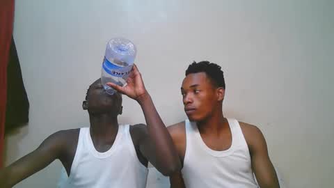 luoislove online show from 02.12.26