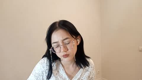 Roxie online show from 04.15.26