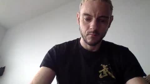 Snapshot of lupine_666 chatting on 10.19.25 Lupine online show from 10.19.25